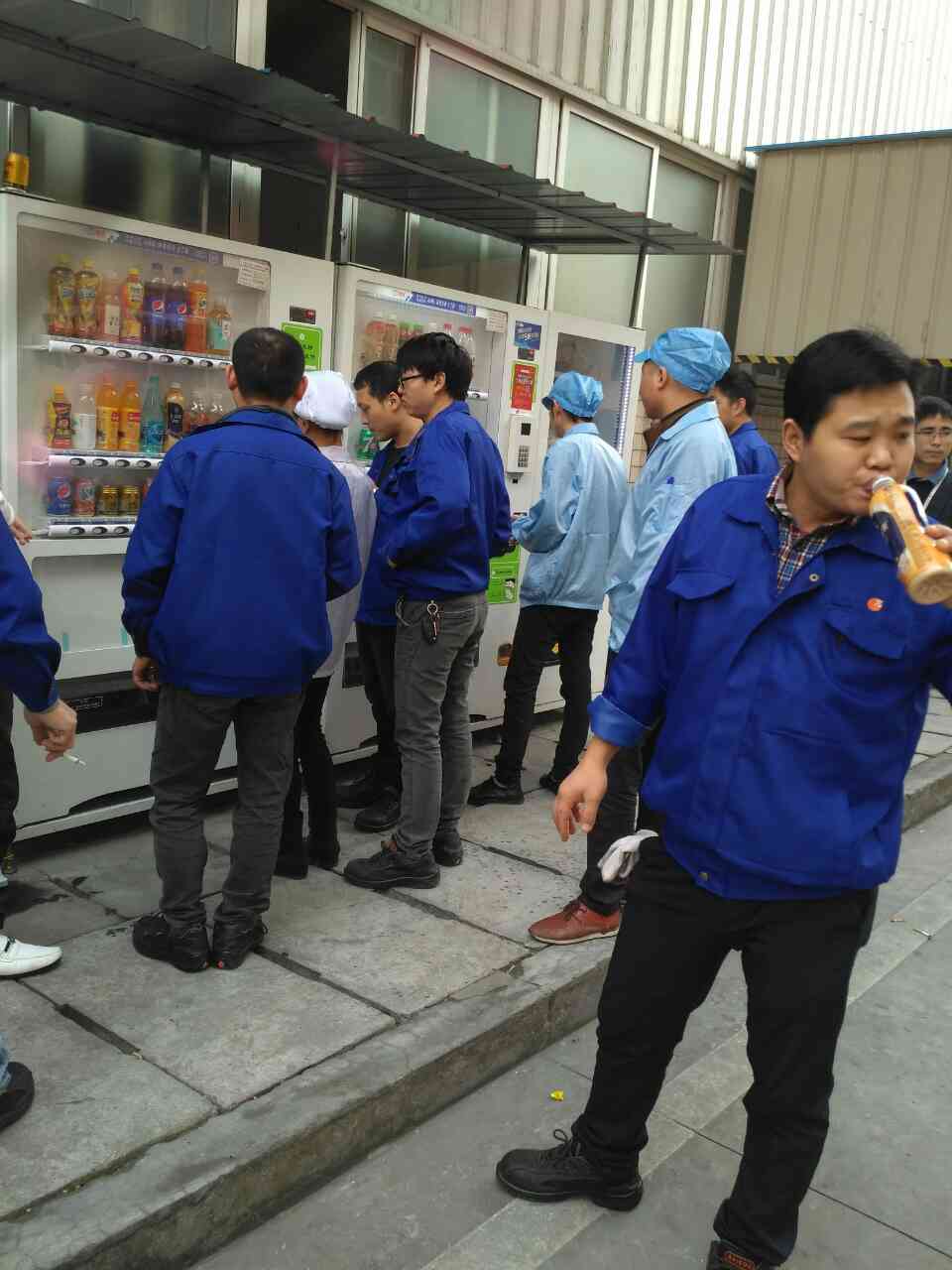 飲料自動售貨機