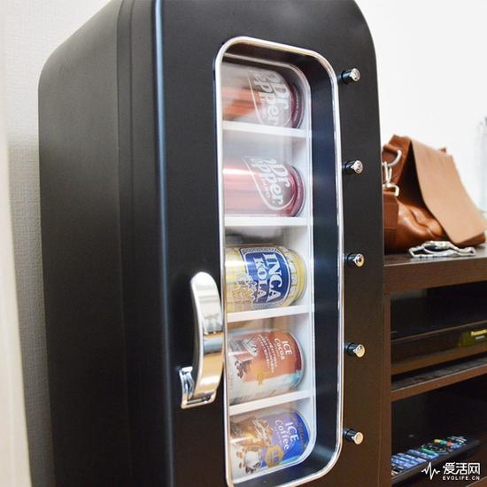 自動售貨機,自動售賣機,自動售貨機價格,廣州售貨機,無人售貨機,智能自動售貨機加盟,自動販賣機,飲料自動售貨機,廣州富宏智能售貨機